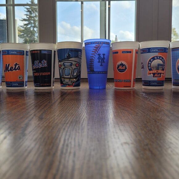 Lot Of 8 New York Mets Plastic Souvenir Cups Shea 2004 40th Year Subway Series - Picture 6 of 13